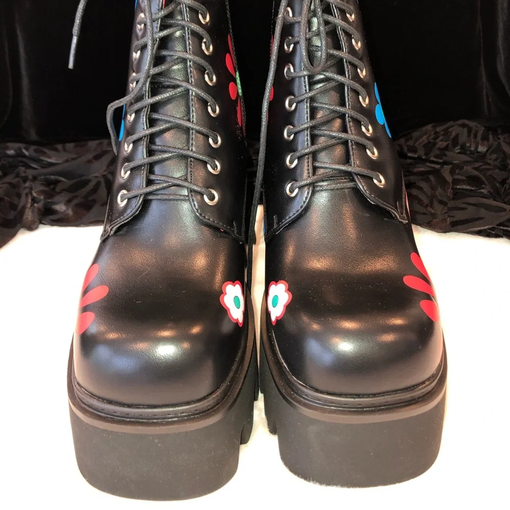 Dolls Kill Flower Power Platforms w/zippers - NWT